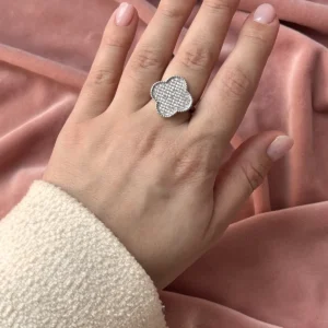 Кольцо Клевер