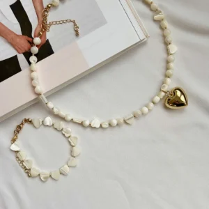 Колье из перламутра с дутым сердцем