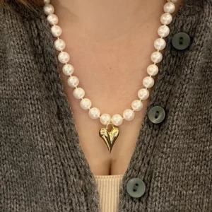 Колье из крупного жемчуга майорки с сердцем