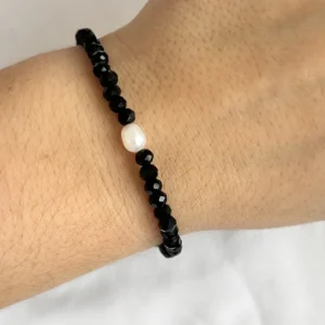 Браслет из черного хрусталя с жемчужиной