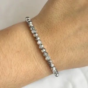 Браслет из серого хрусталя