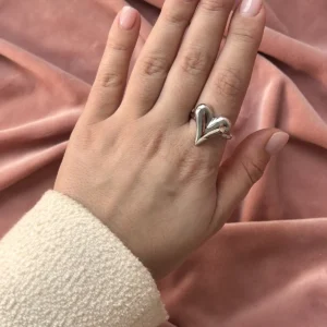 Кольцо крупное сердце