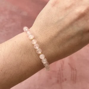 Браслет из розового кварца (на застежке)