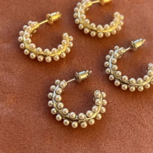 Серьги кольца с бусинками