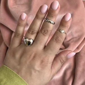 Комплект из 3 колец с сердцами